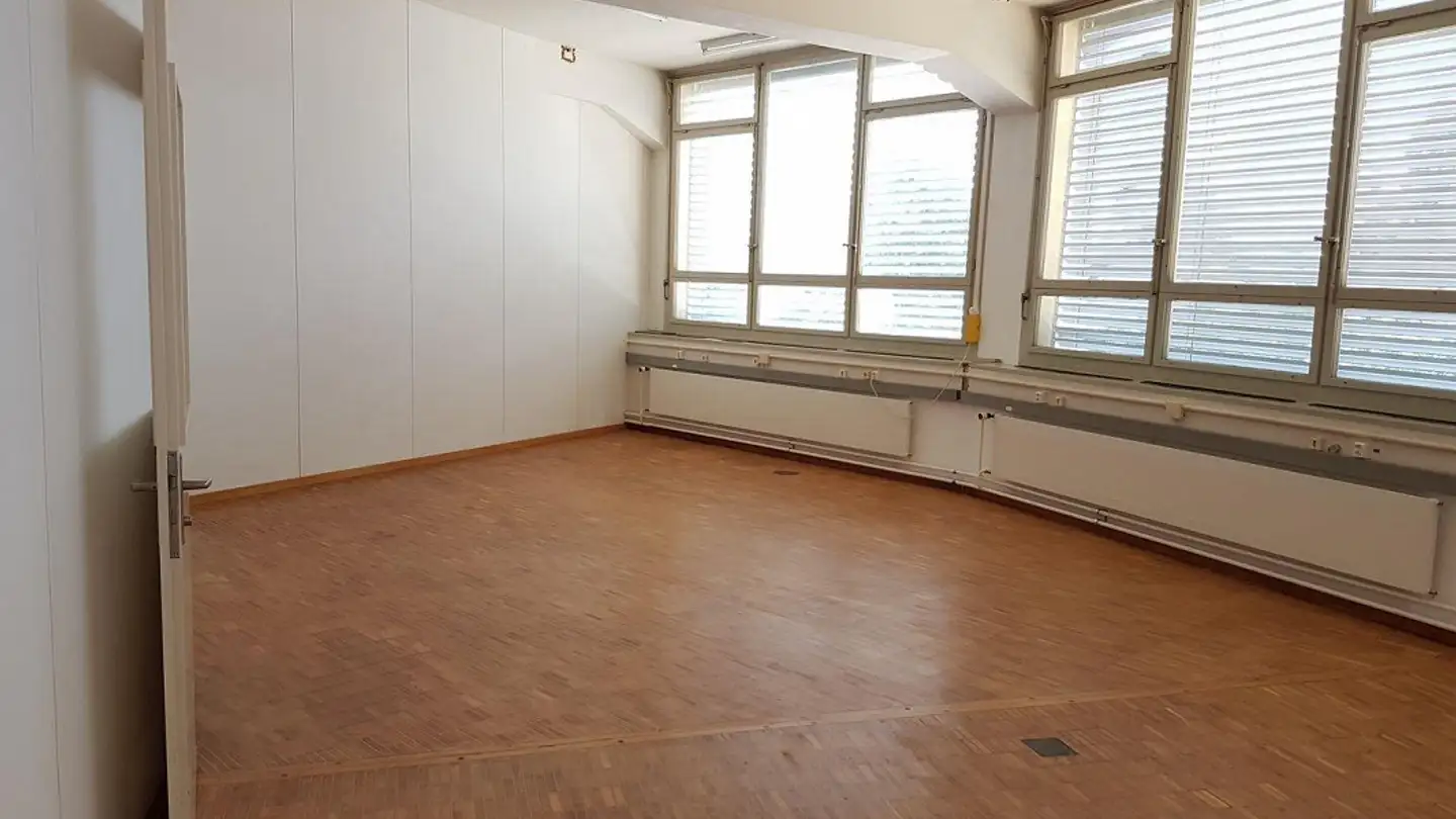 Commerciale in affitto - Weissensteinstrasse 81, 4500 Solothurn - Foto 4