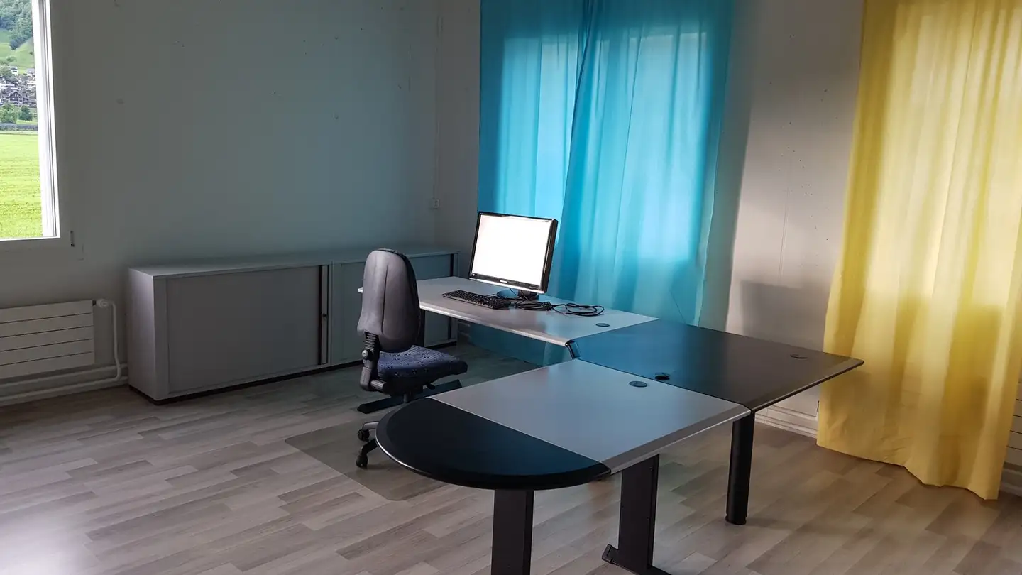 Spazio ufficio in affitto - Frauholzstrasse 40, 6422 Steinen