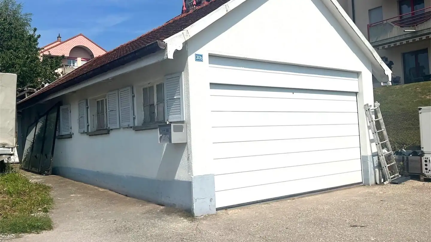 Storage space for sale - 1744 Chénens