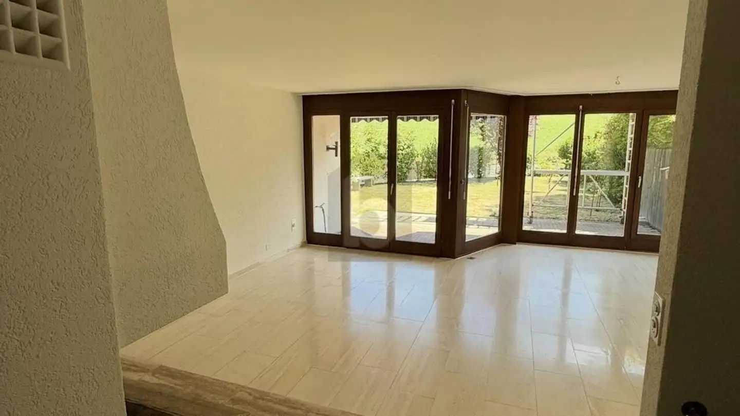 Reihenhaus mieten - 4106 Therwil