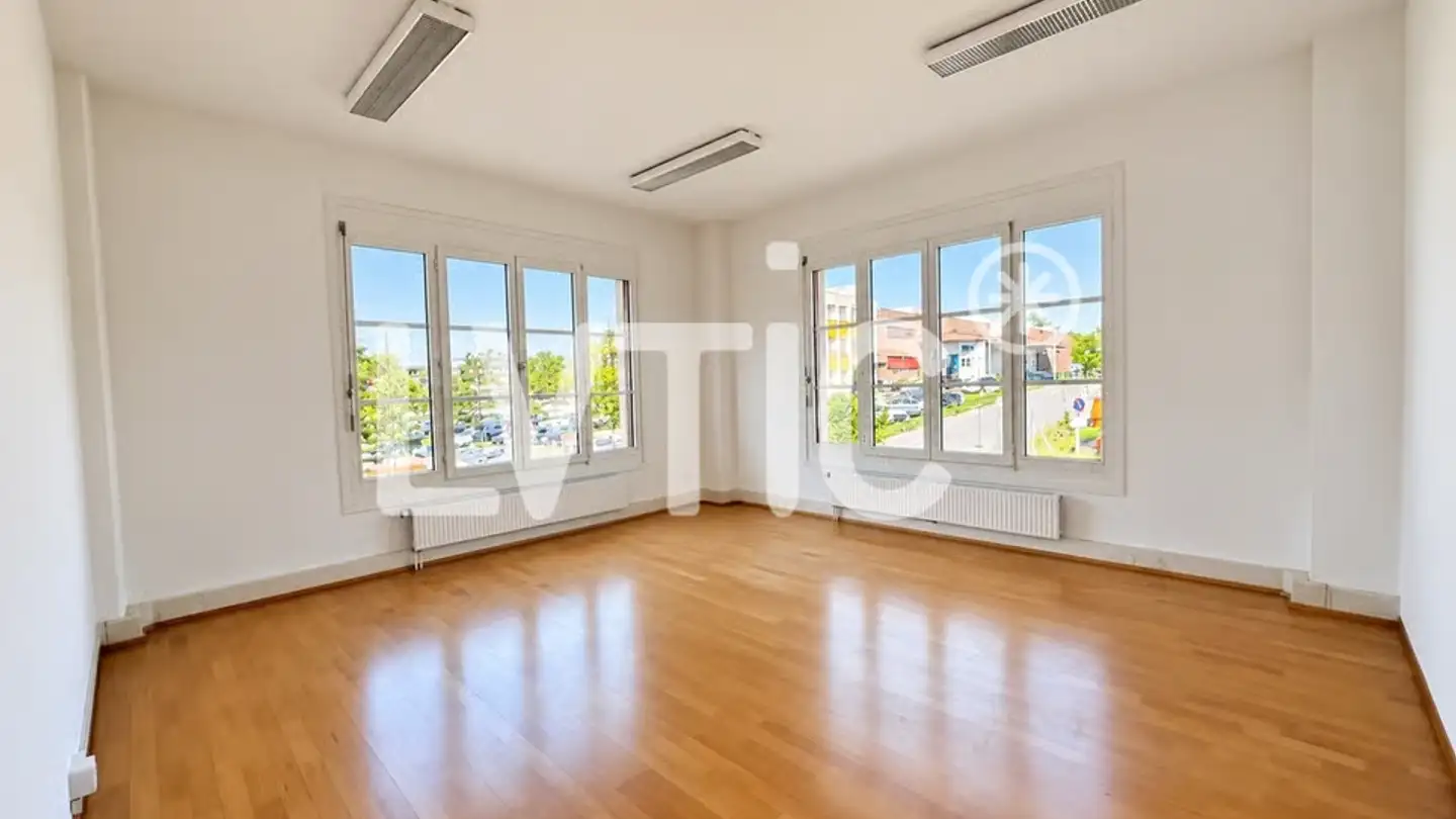 Gewerbe mieten - 1052 Le Mont-sur-Lausanne