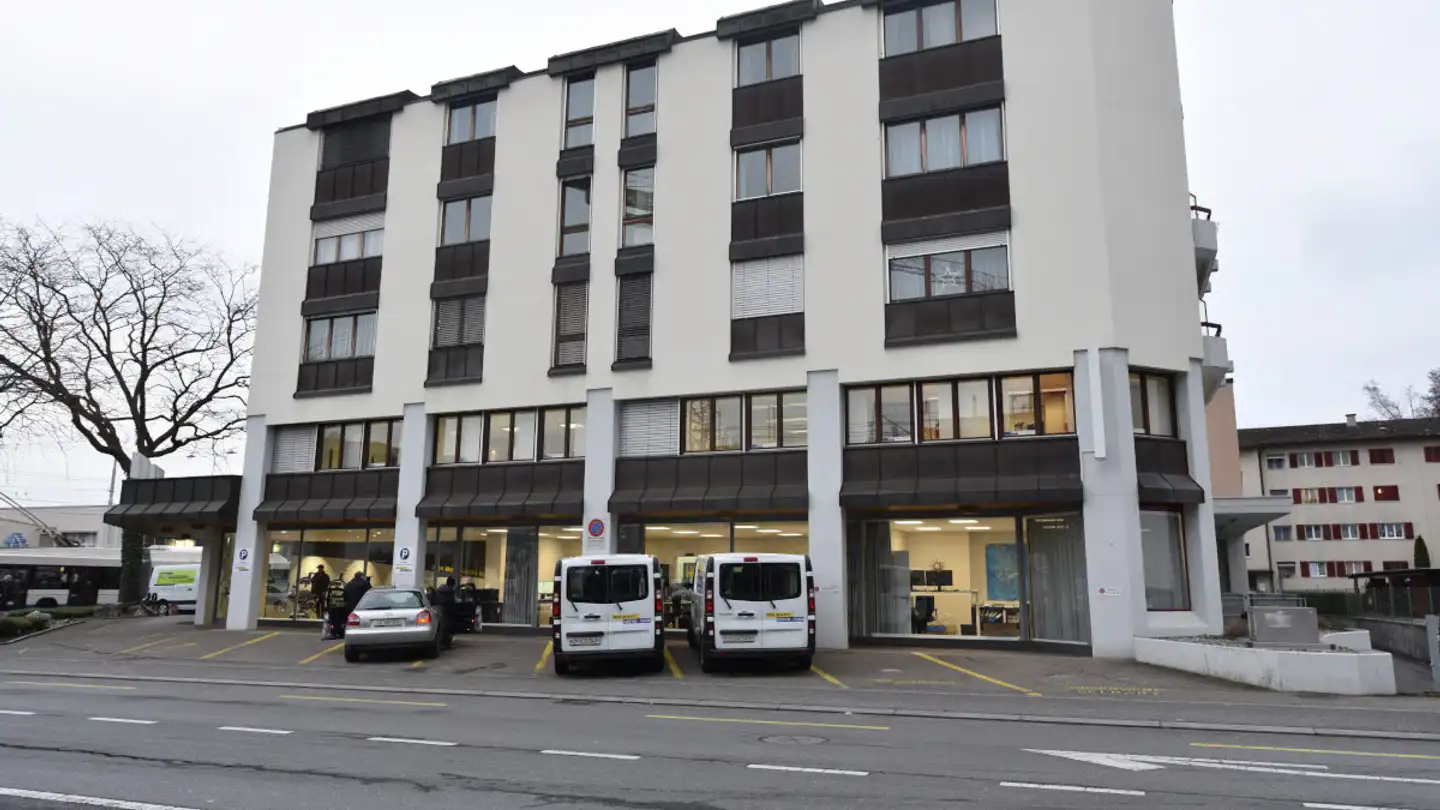 Parkplatz im Freien mieten - Tribschenstrasse 64, 6005 Luzern