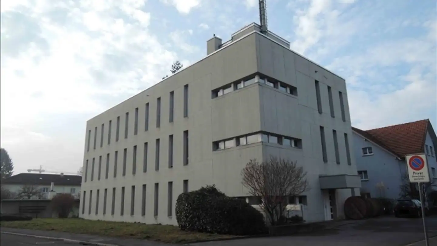 Mixed-use building for rent - Ländernachstrasse 9, 9435 Heerbrugg