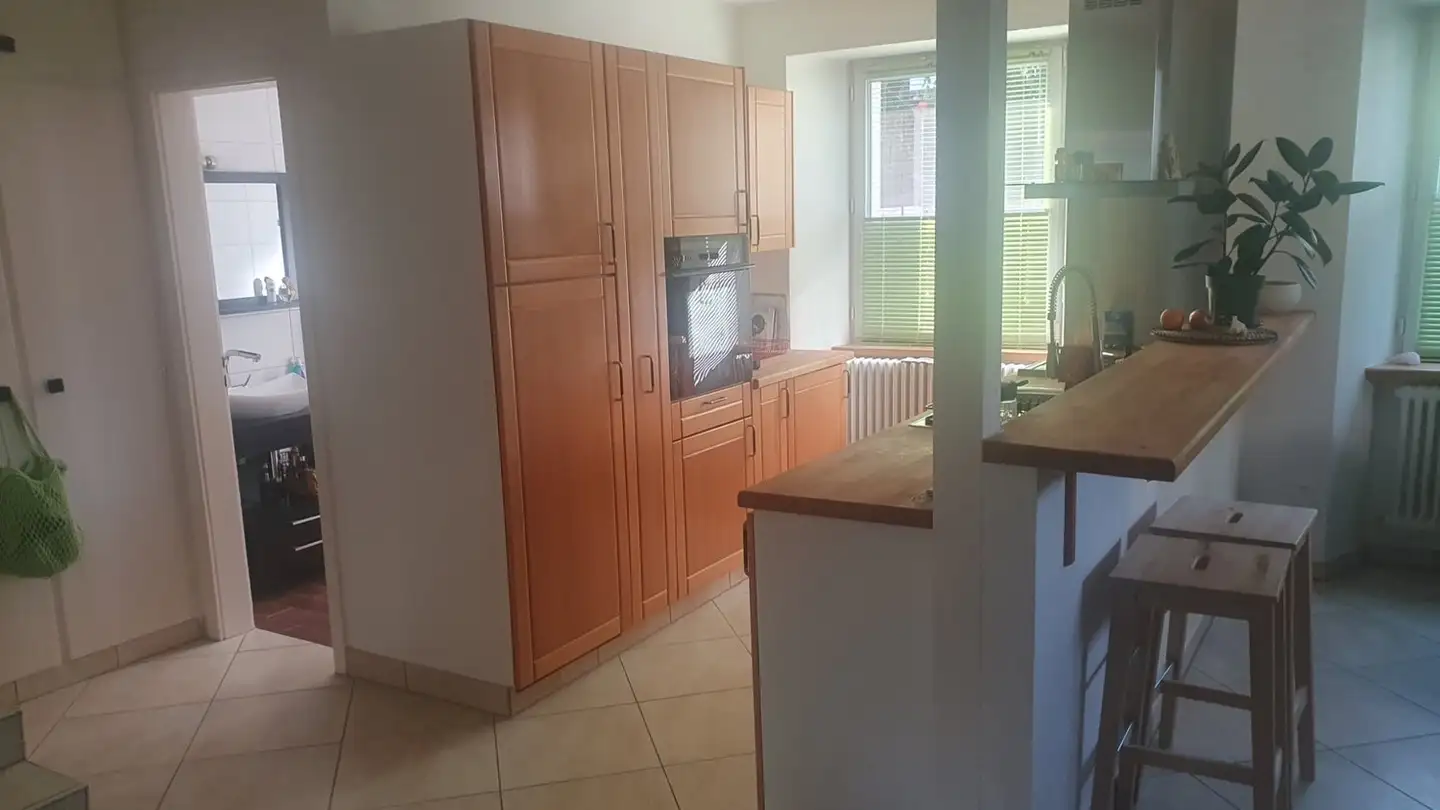 Apartment for rent - 2616 Renan BE - Photo 2