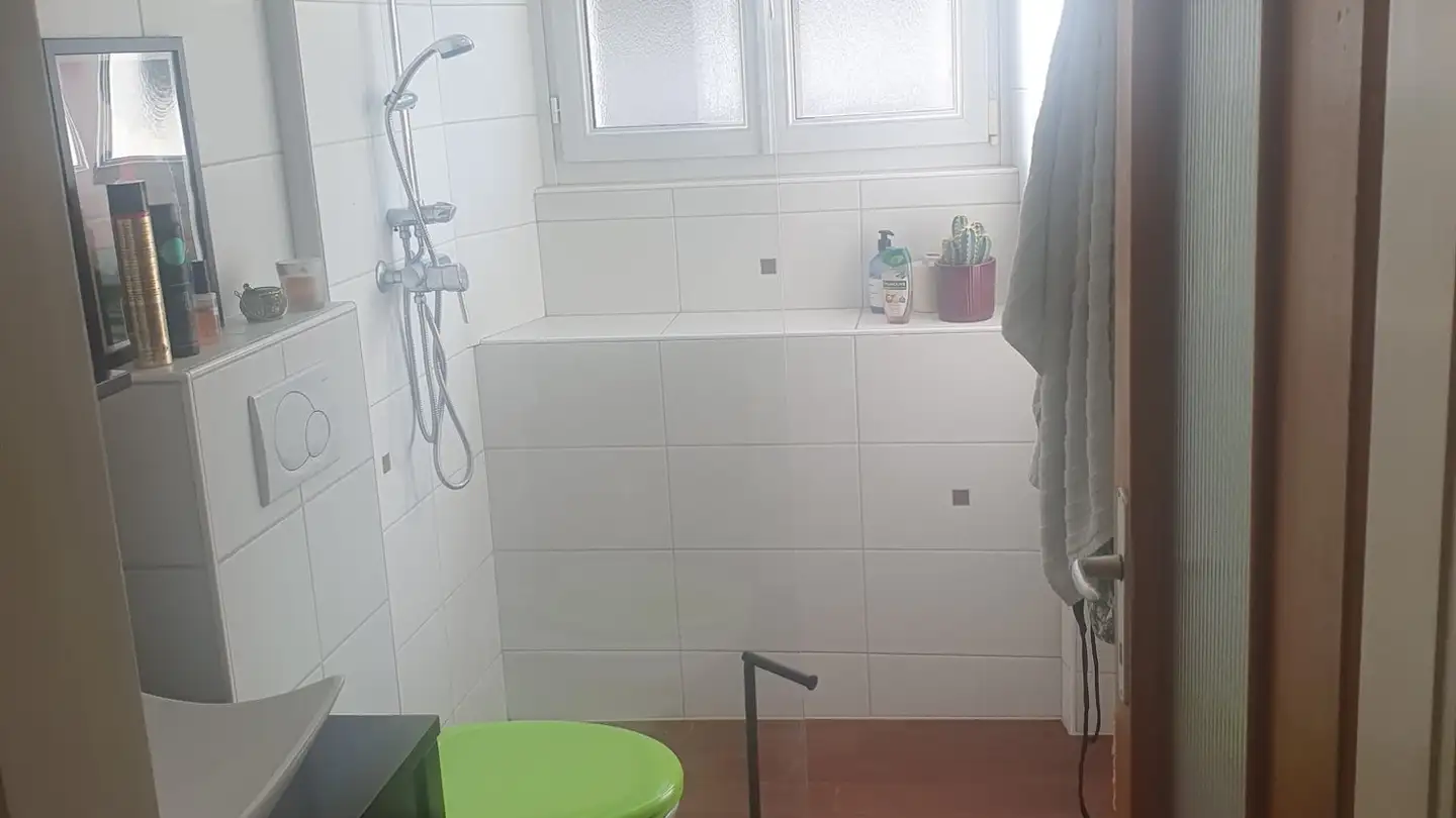 Apartment for rent - 2616 Renan BE - Photo 3