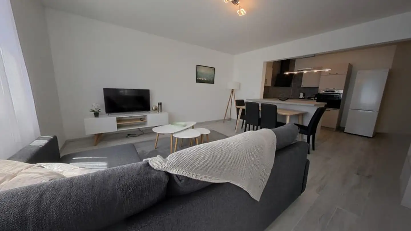 Appartement à louer - Avenue Des Alpes 11, 2000 Neuchâtel