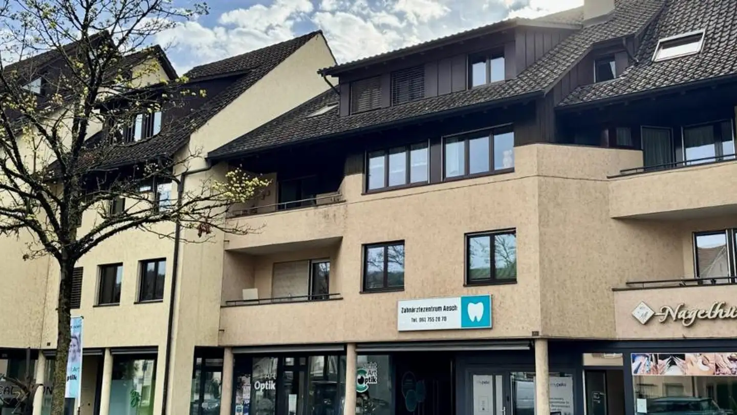 Dachgeschosswohnung mieten - Hauptstrasse 71, 4147 Aesch BL