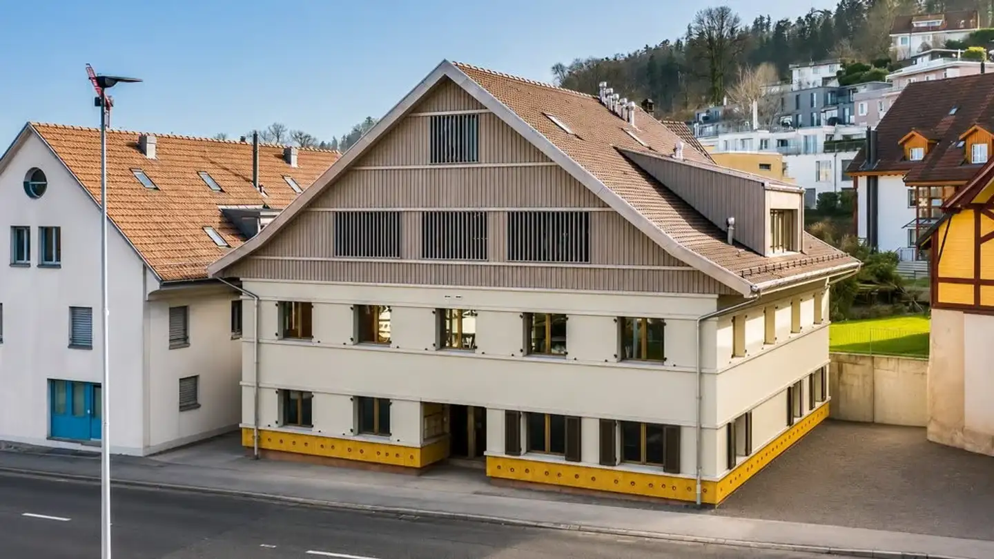 Maisonette mieten - Maurstrasse 2, 8117 Fällanden