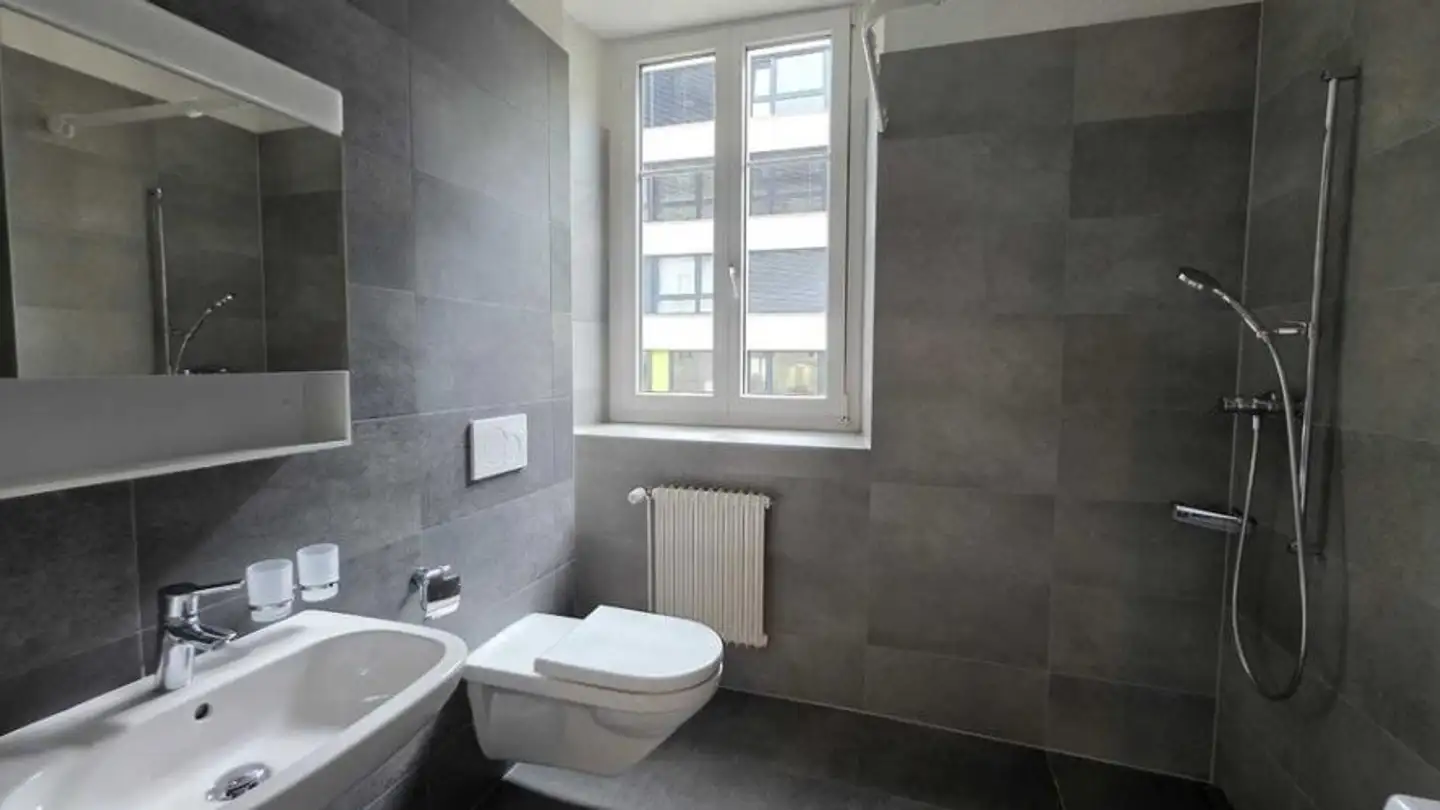 Appartement à louer - Rue de la Serre 32, 2300 La Chaux-de-Fonds - Photo 2