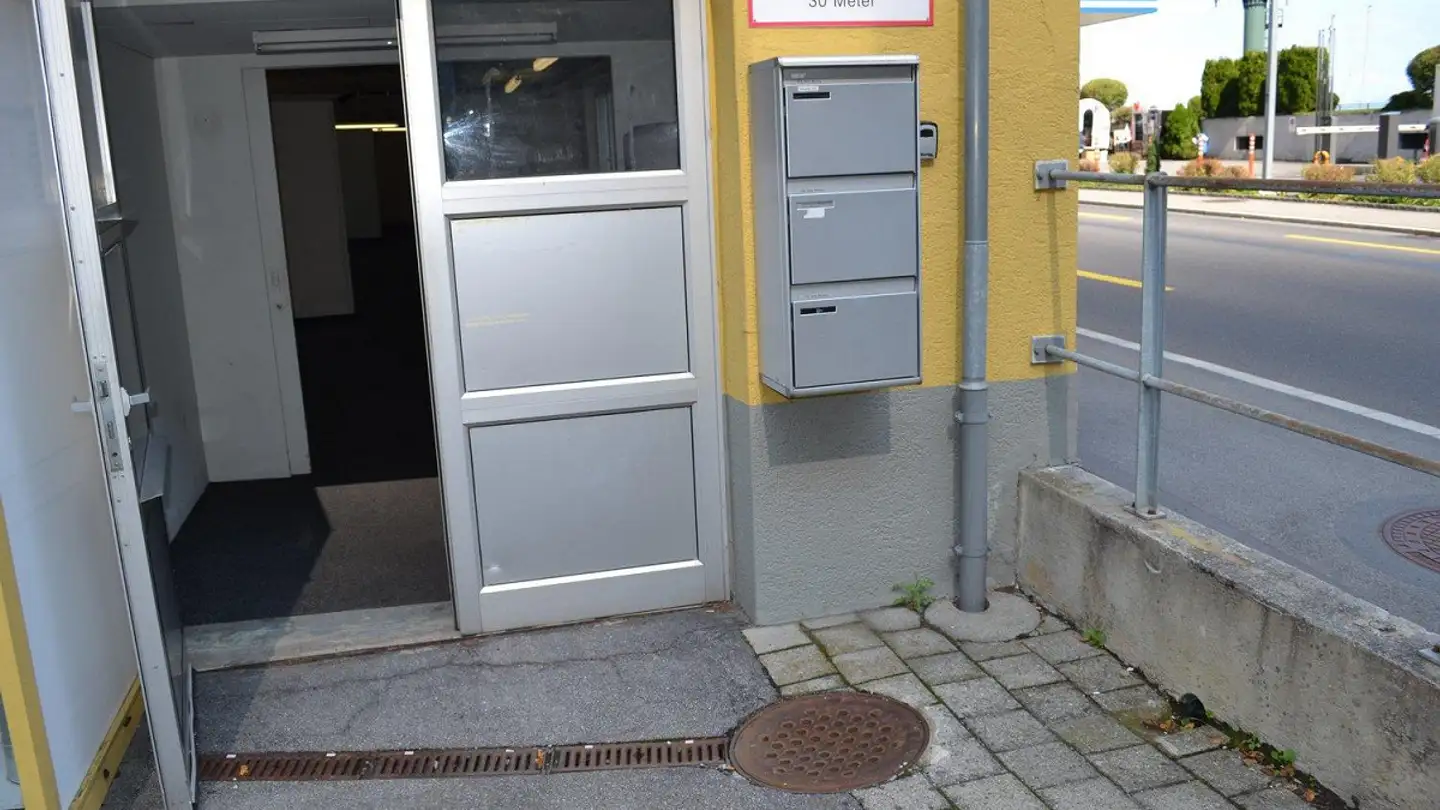 Storage space for rent - Seestrasse 3, 6052 Hergiswil NW - Photo 4