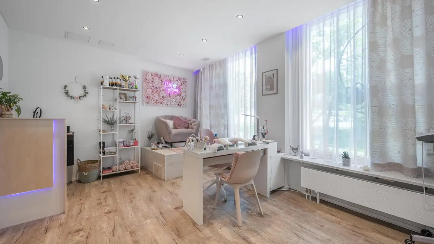 Immeuble mixte à vendre - 8180 Bülach