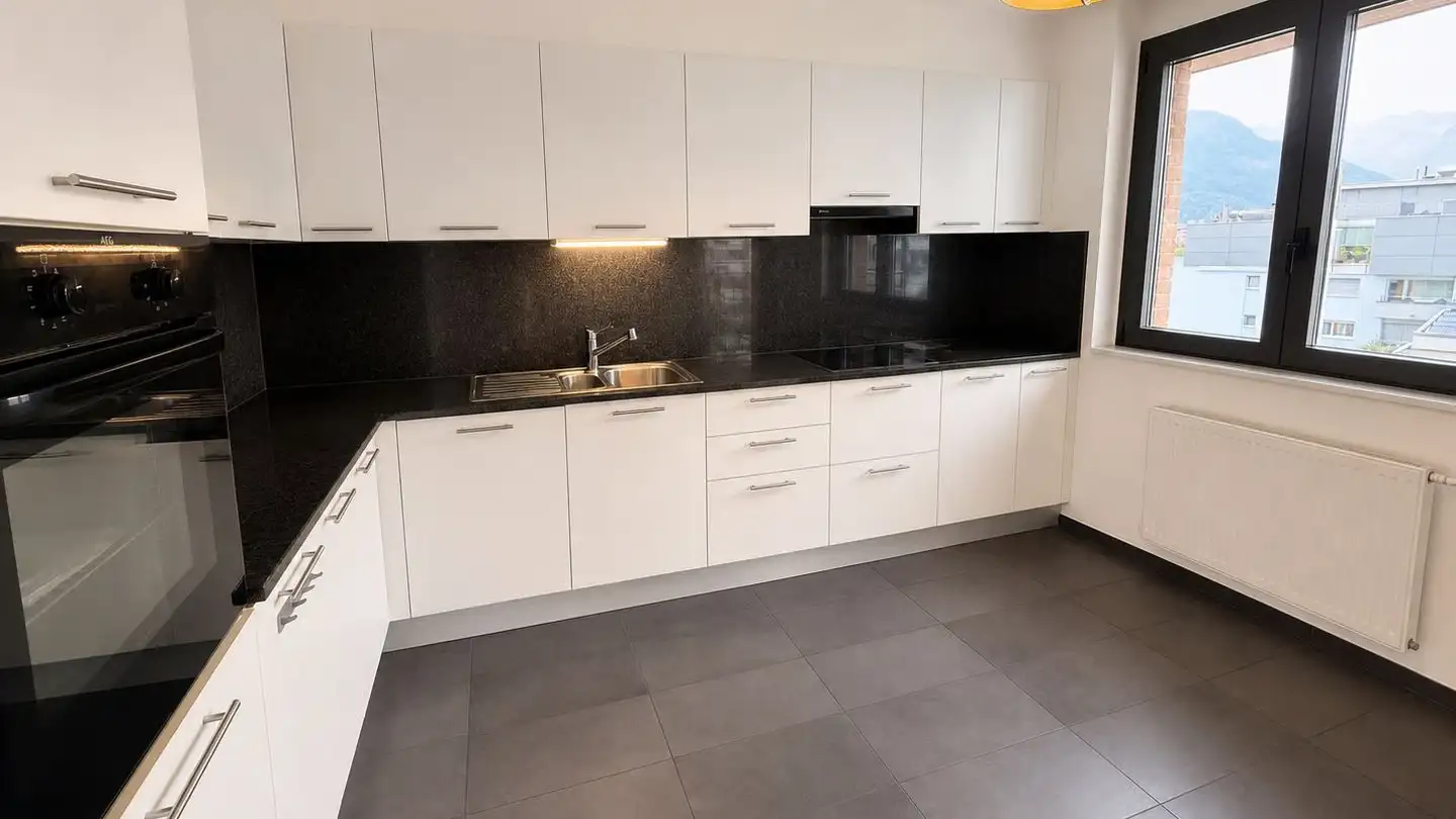 Apartment for rent - 6600 Locarno - Photo 3