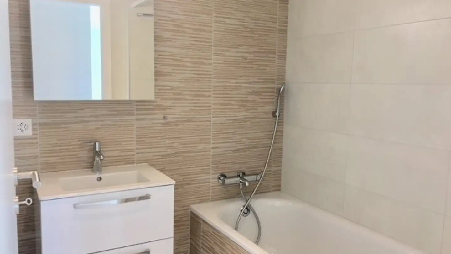 Apartment for rent - Route De Matran 37, 1725 Posieux - Photo 2