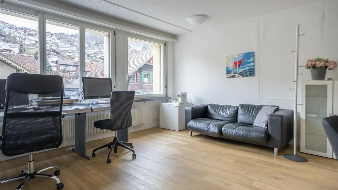Spazio ufficio in affitto - Staatsstrasse 4, 3653 Oberhofen am Thunersee