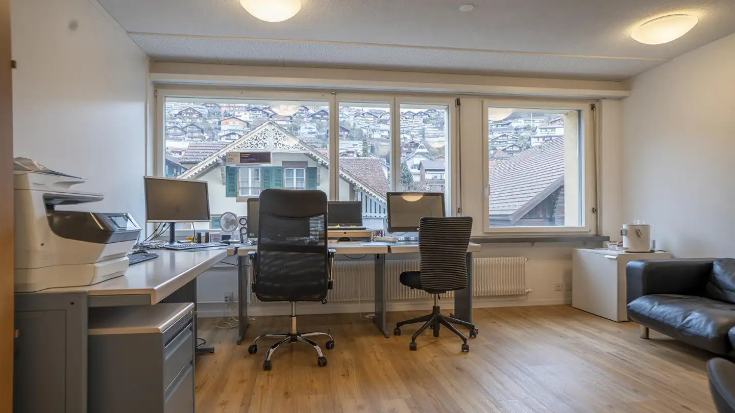 Spazio ufficio in affitto - Staatsstrasse 4, 3653 Oberhofen am Thunersee - Foto 2