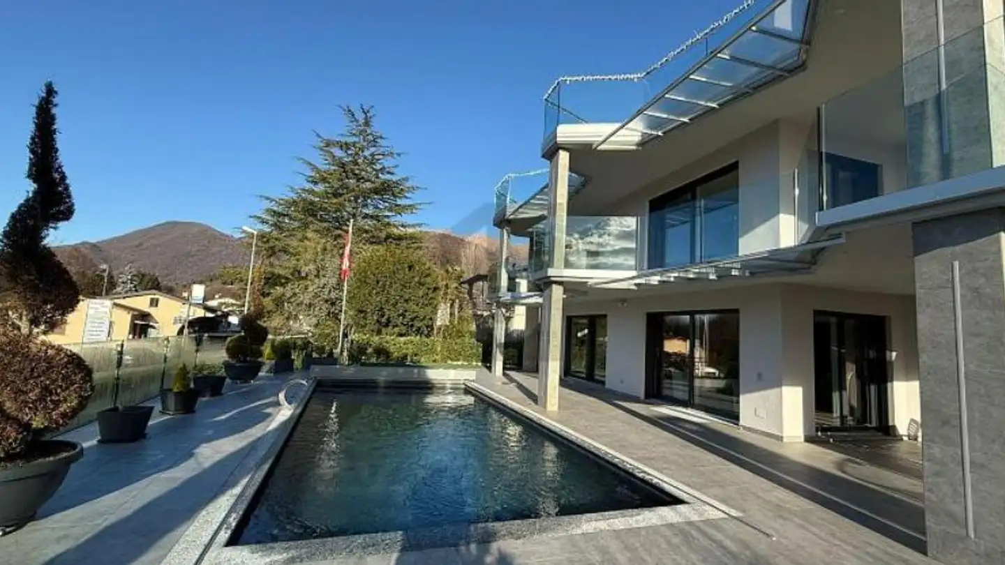 Villa for sale - 6986 Curio - Photo 2