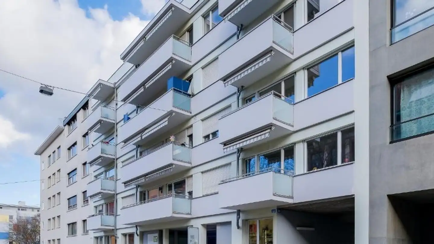 Tiefgaragenstellplatz mieten - Sempacherstrasse 47, 4053 Basel