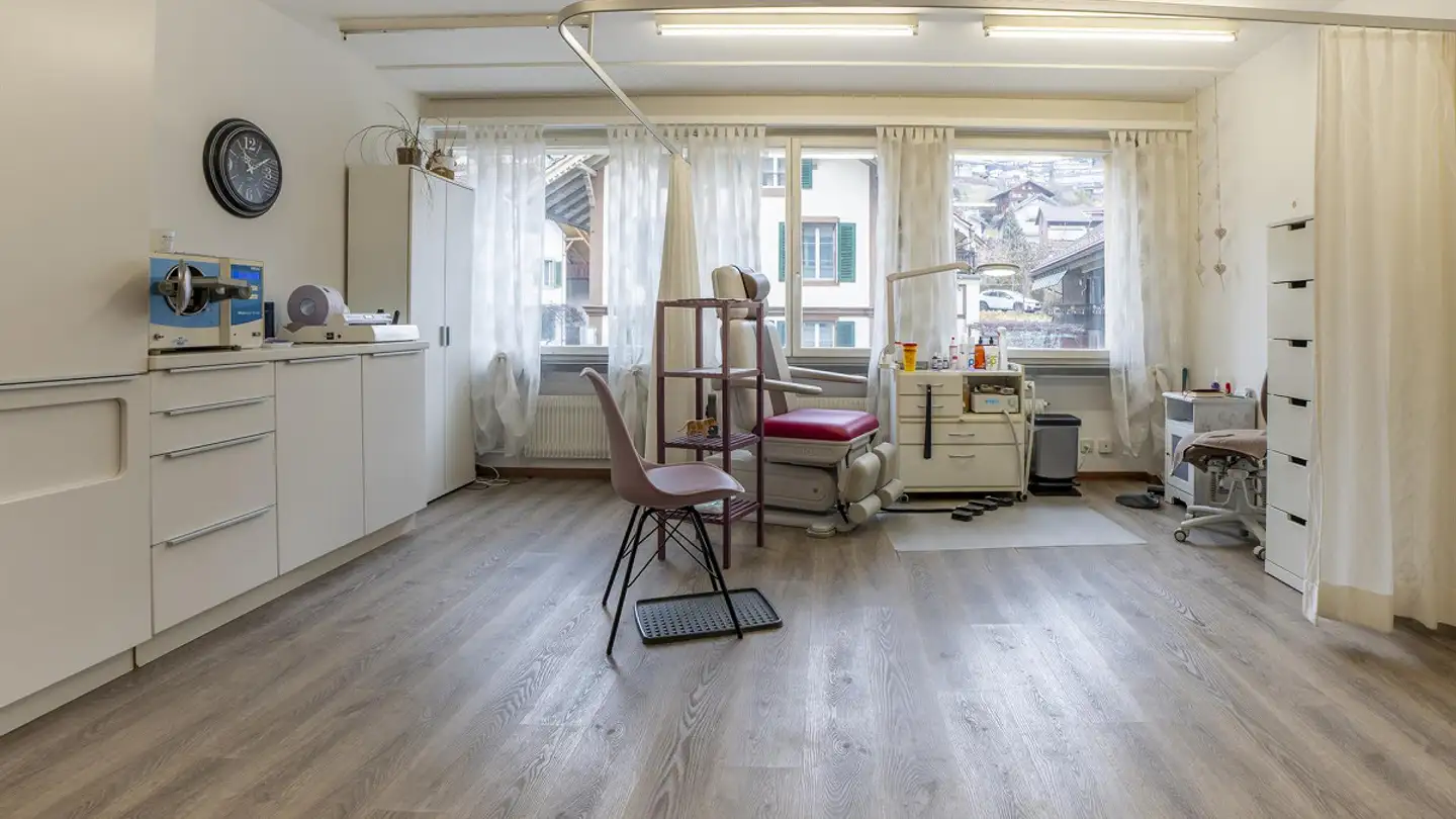 Studio medico in affitto - Staatsstrasse 4, 3653 Oberhofen am Thunersee - Foto 3