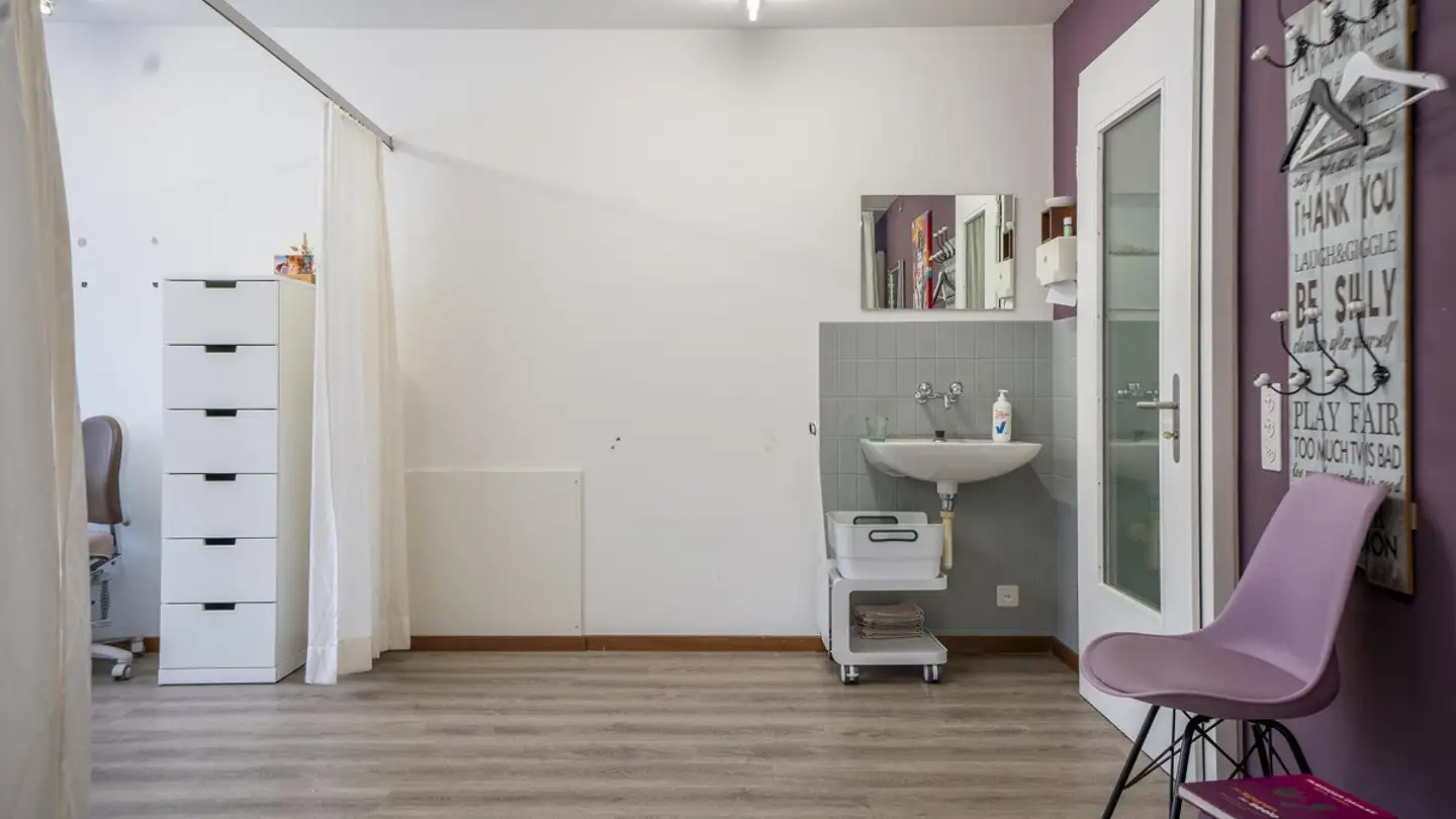 Studio medico in affitto - Staatsstrasse 4, 3653 Oberhofen am Thunersee - Foto 4