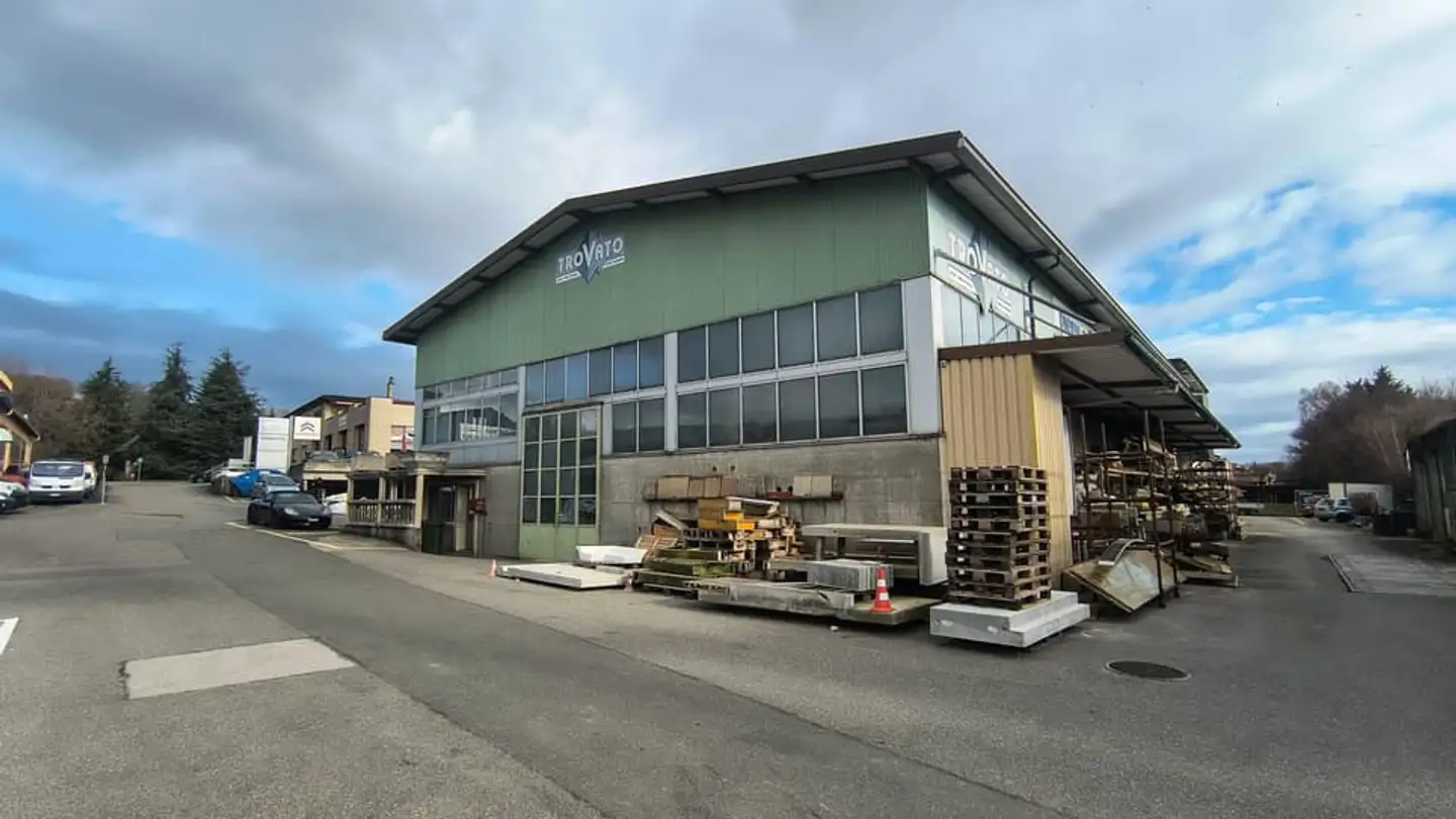 Mehrfamilienhaus mieten - Avenue De Morges 39, 1027 Lonay