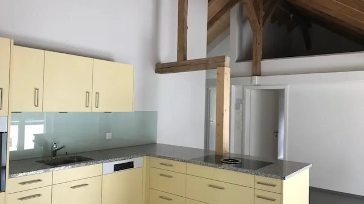 Attique à louer - Zelgliweg 1, 4492 Tecknau