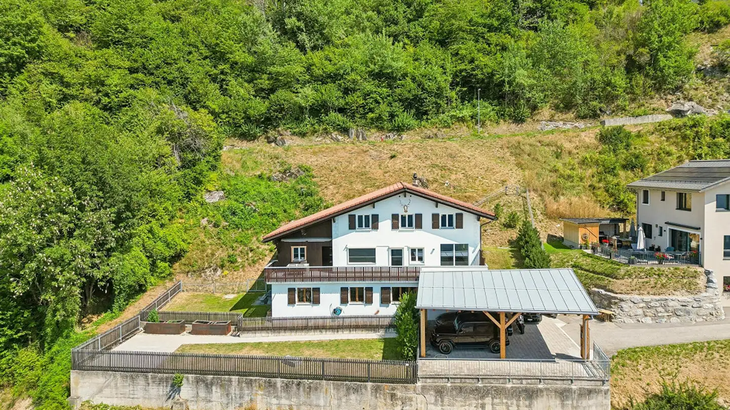 Casa bifamiliare in vendita - Via Principala 17a, 7154 Ruschein
