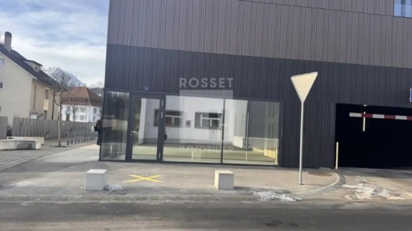 Gewerbe mieten - Rue De L'ancien-Comté 17, 1635 La Tour-de-Trême - Foto 4