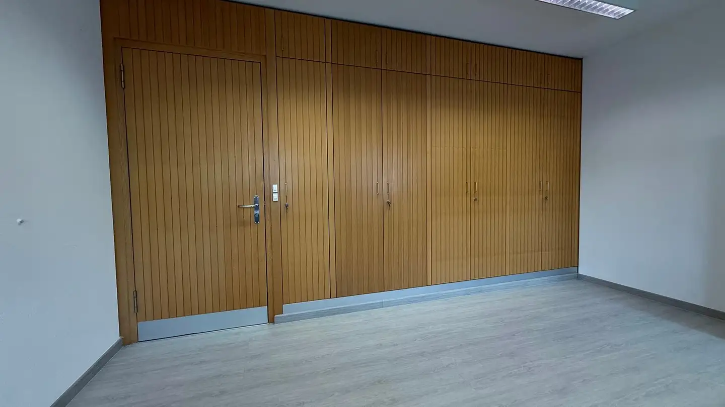 Spazio ufficio in affitto - Via Dante Alighieri 25, 6830 Chiasso - Foto 2