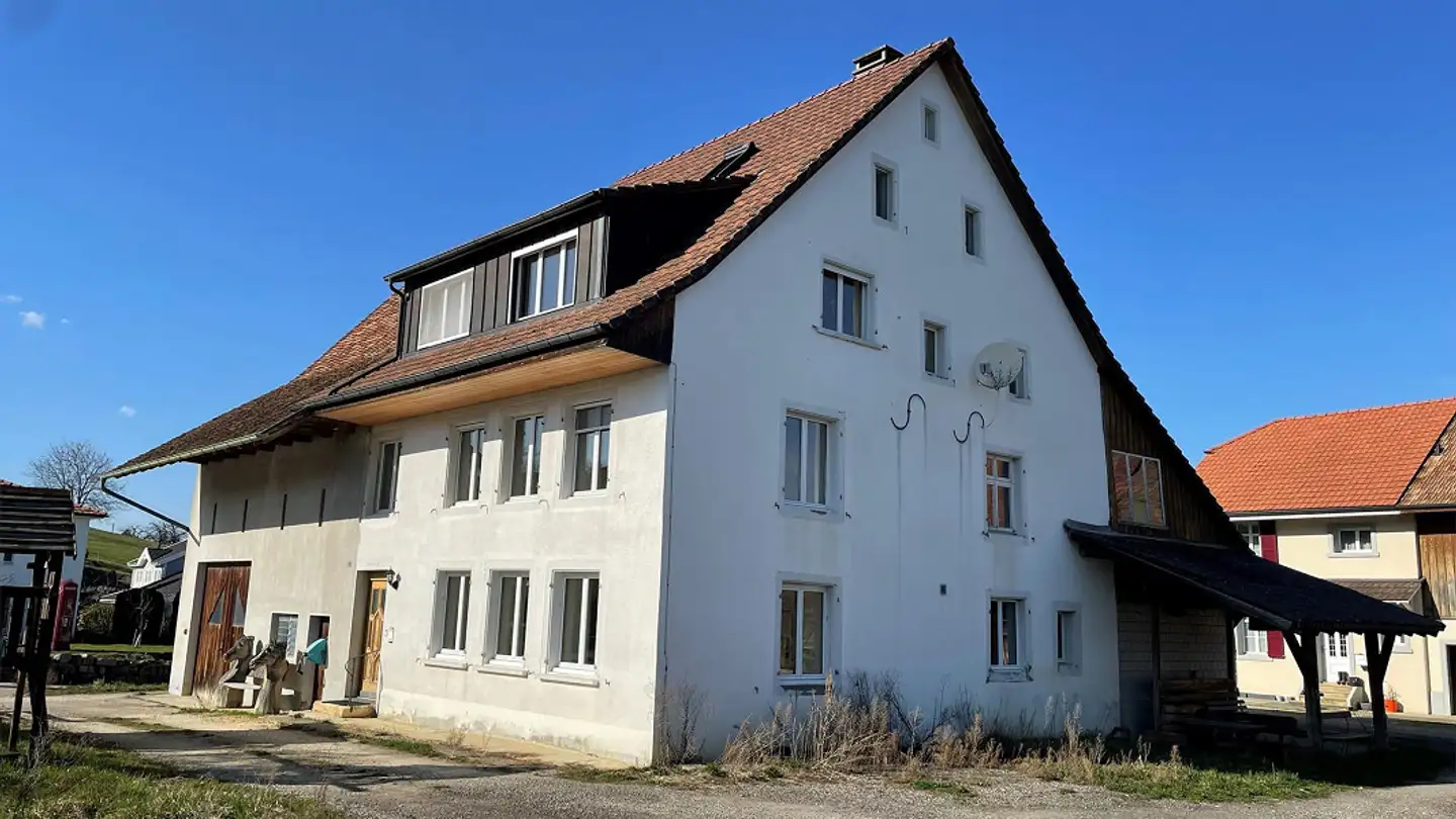 Farm for sale - Hauptstrasse 93, 4432 Lampenberg