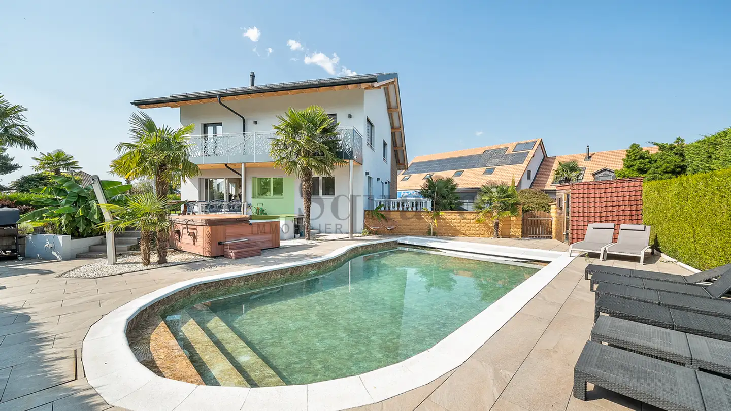 Single house for sale - 1036 Sullens