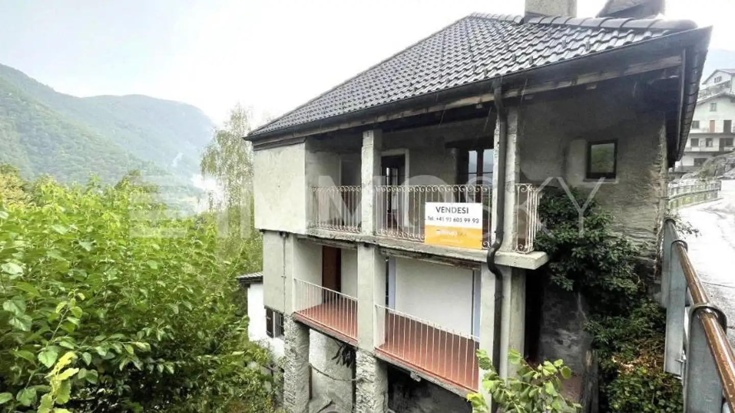 Single house for sale - 6661 Auressio