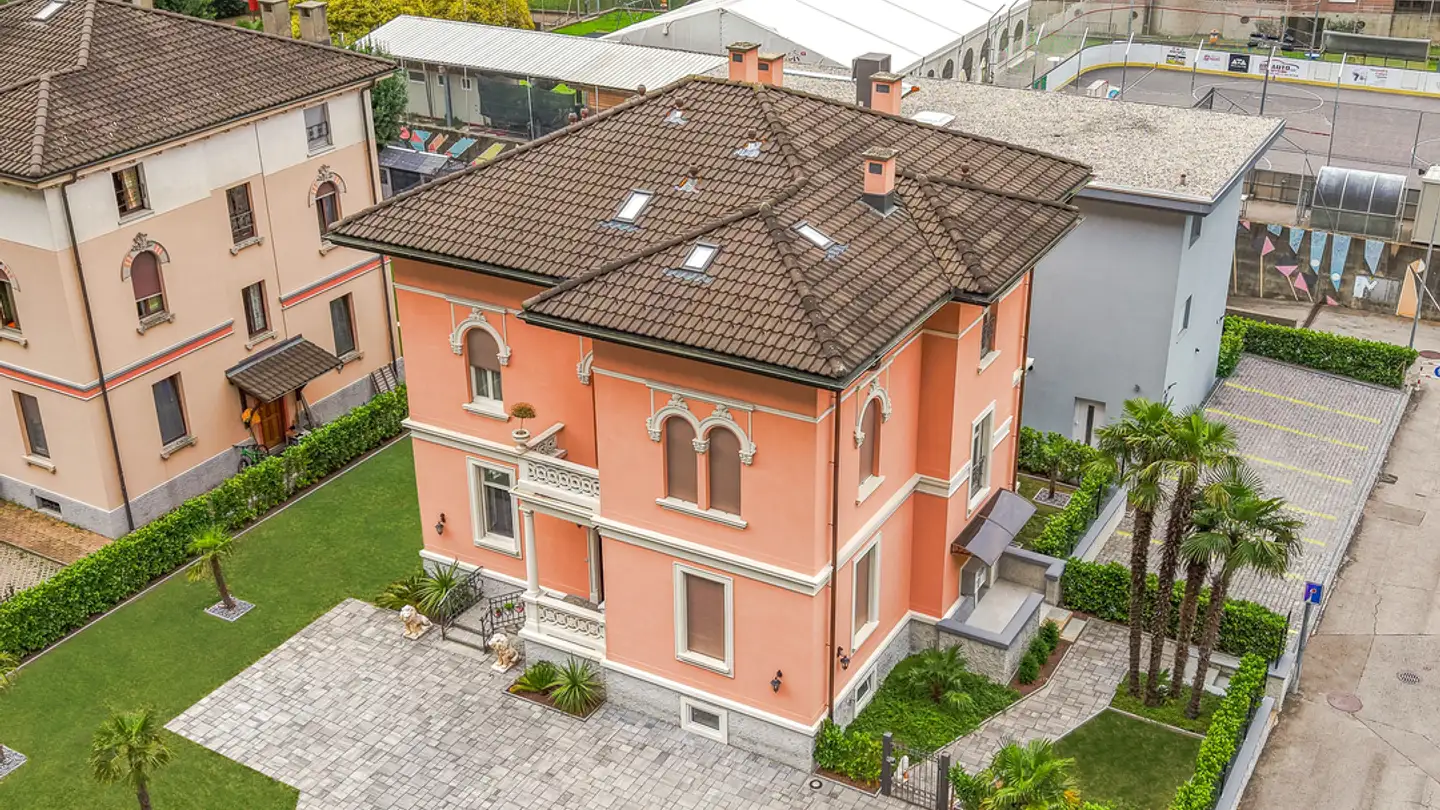 Parcheggio esterno in affitto - Via Famiglia Carlo Scacchi 9, 6825 Capolago