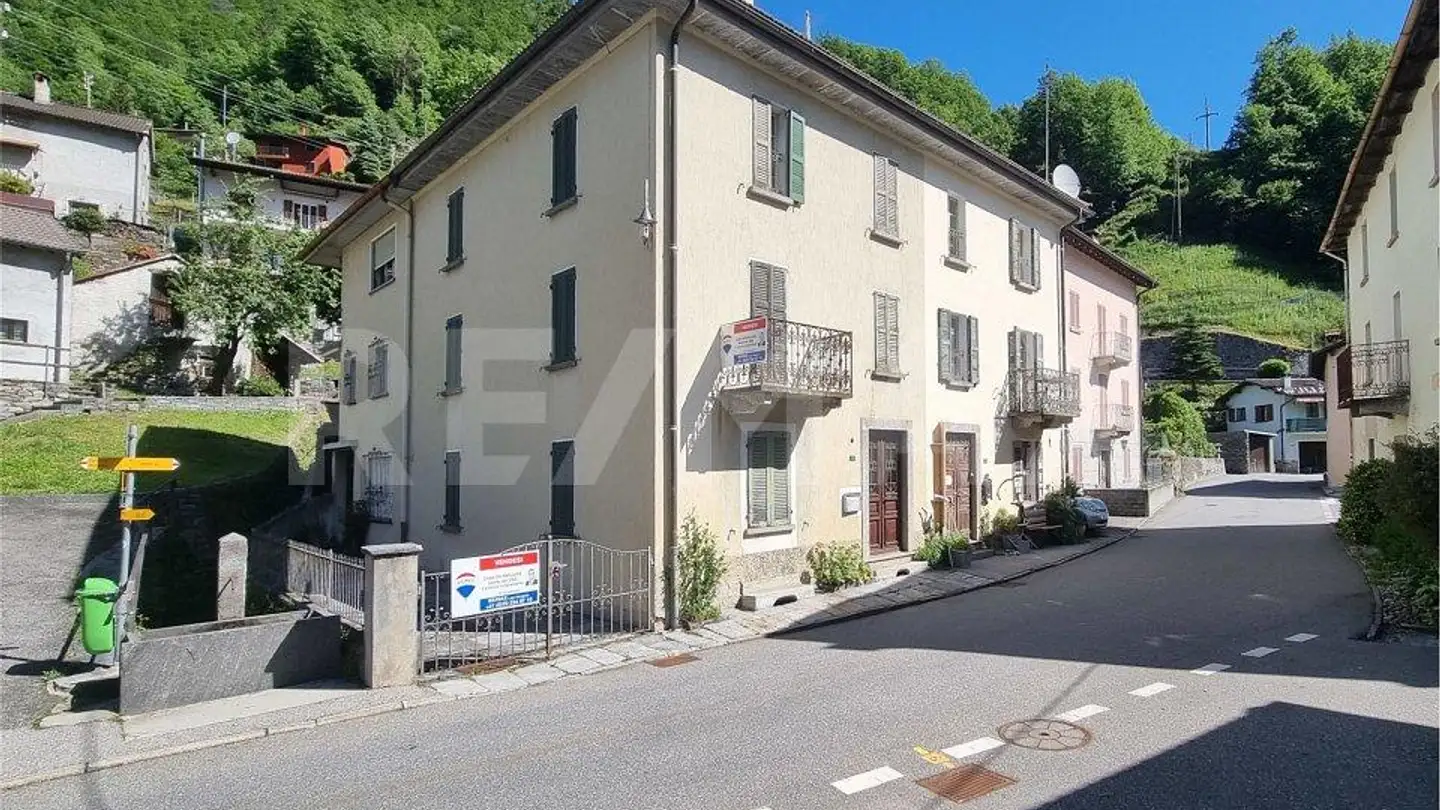 Furnished apartment for sale - 6657 Palagnedra