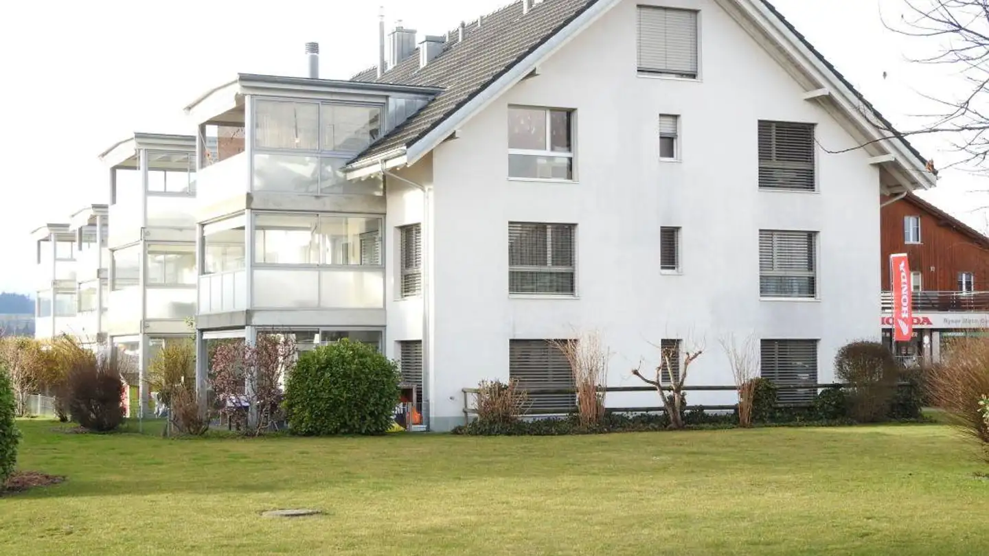 Dachgeschosswohnung mieten - Paradiesmatte 6, 3273 Kappelen
