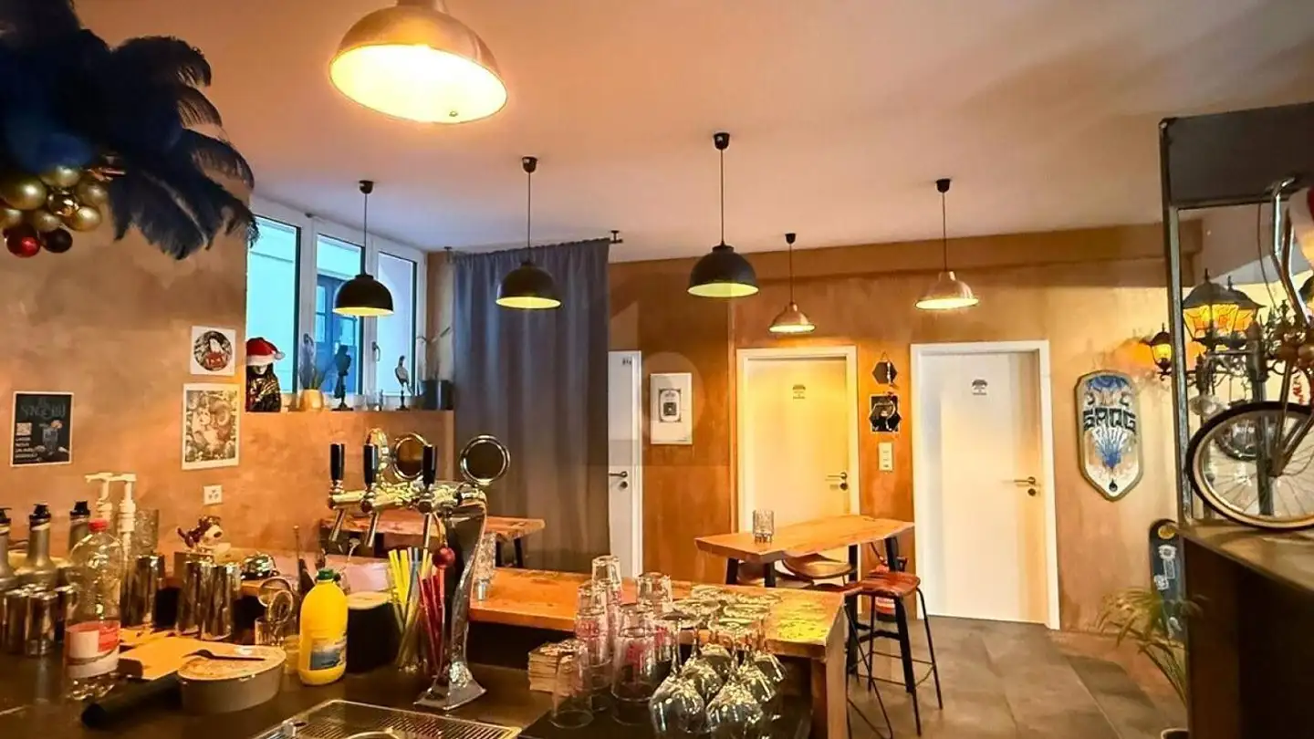 Commercial for rent - 2800 Delémont - Photo 3