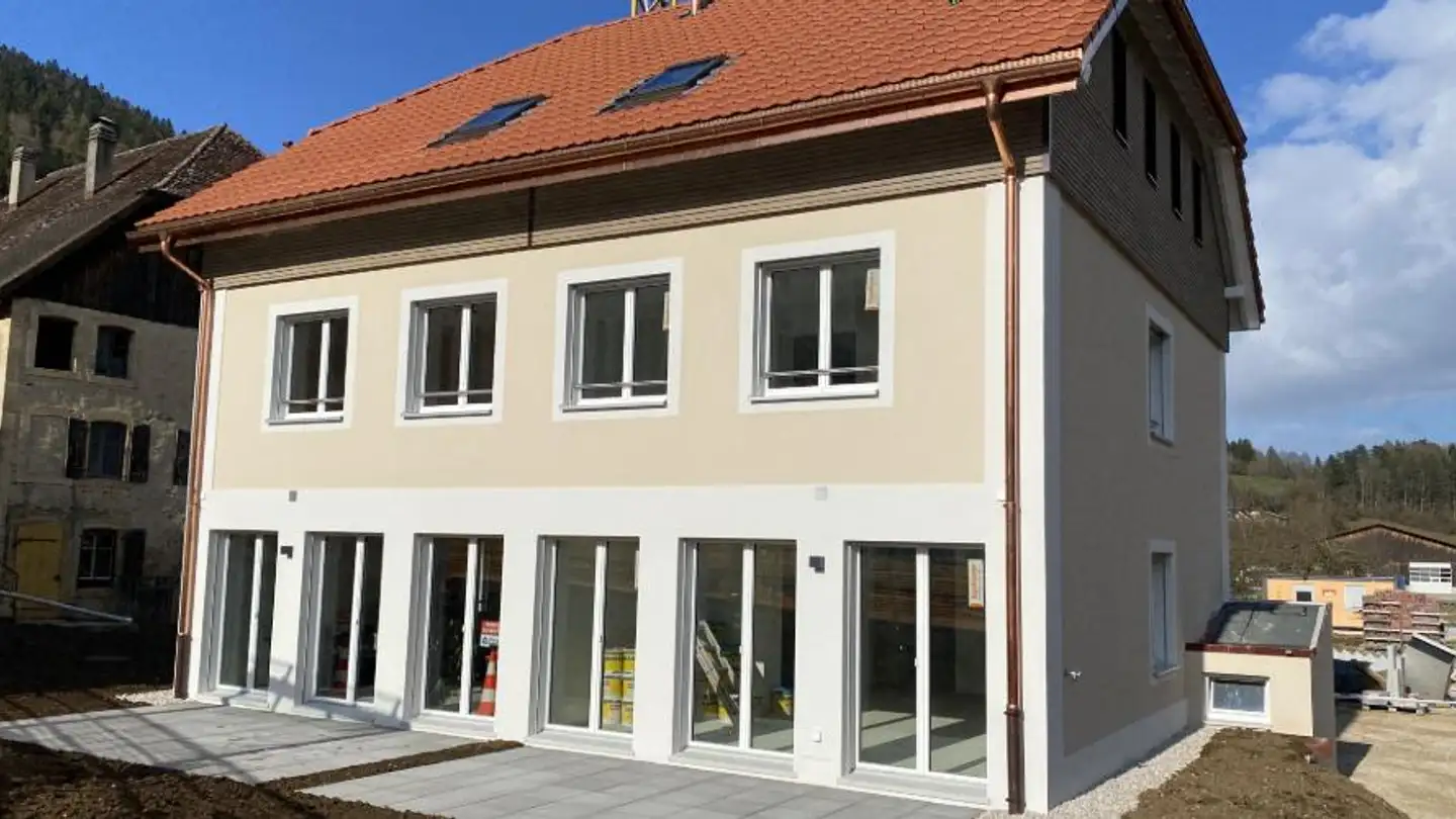 Casa bifamiliare in vendita - Route de Couvet, 2113 Boveresse