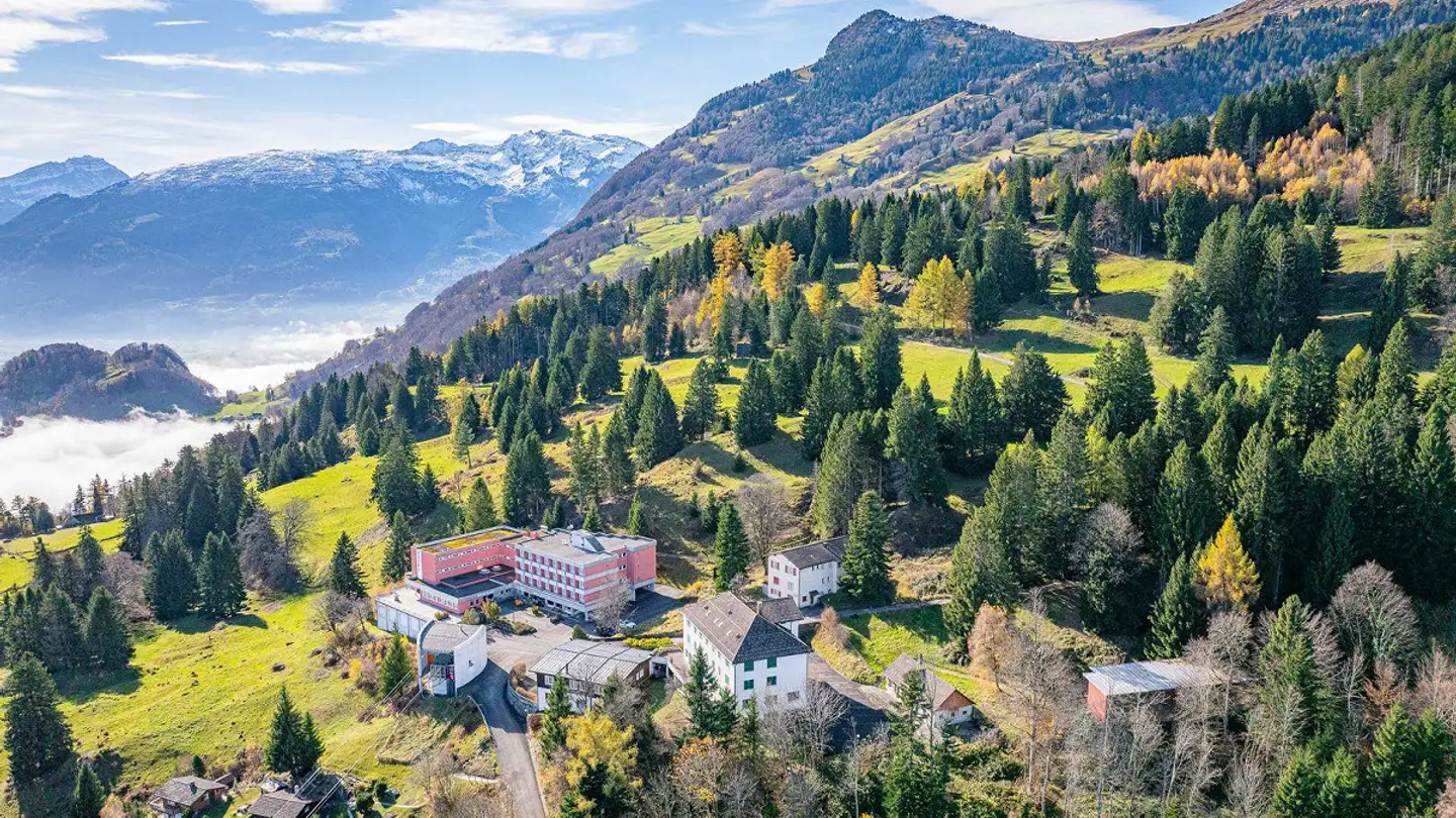 Hotel for sale - Alpenstrasse 41, 9479 Oberschan - Photo 2