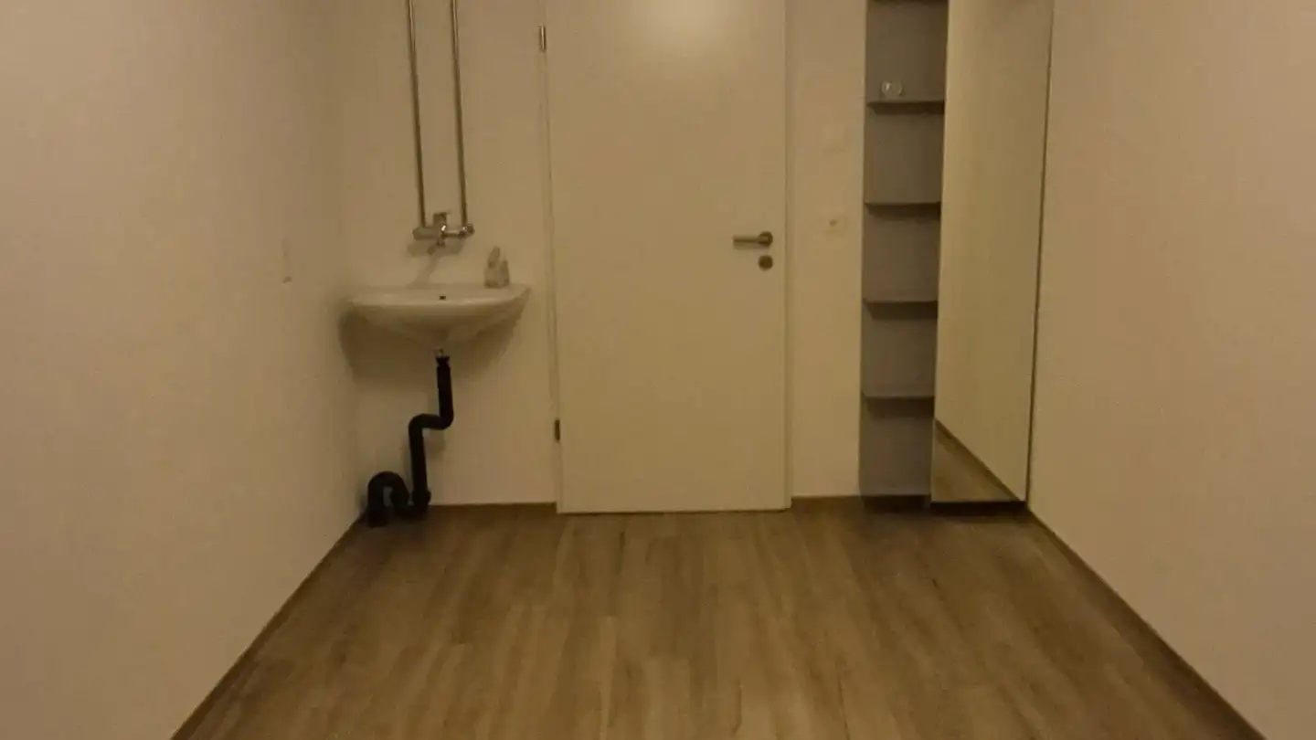 Hobby room for rent - Elblingstrasse 5, 4107 Ettingen