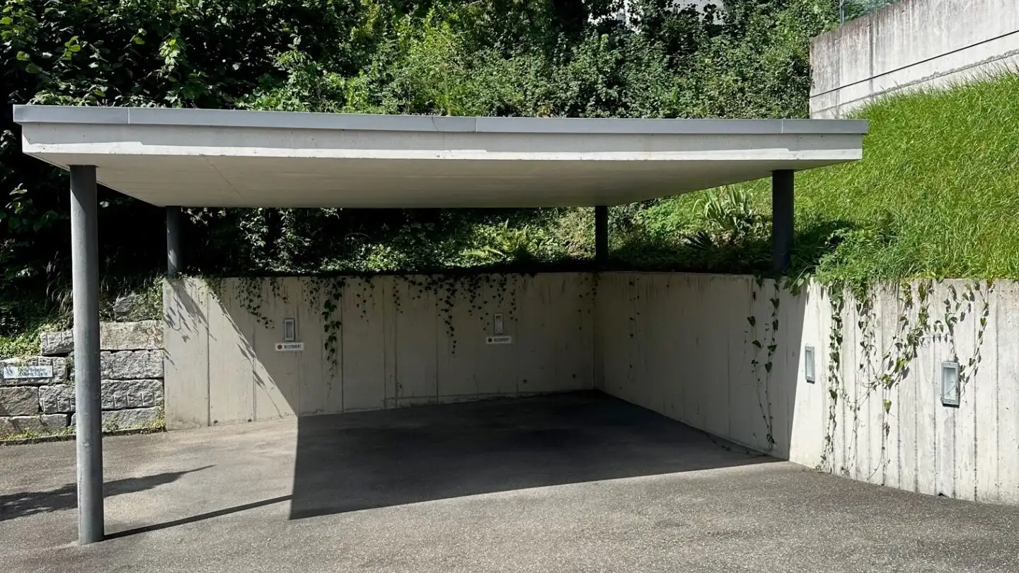 Place de parking extérieure à louer - Lindliweg, 8200 Schaffhausen - Photo 2