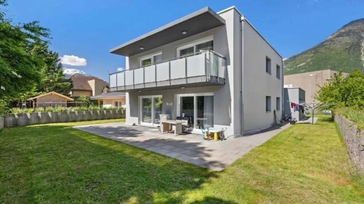 Single house for sale - 1906 Charrat
