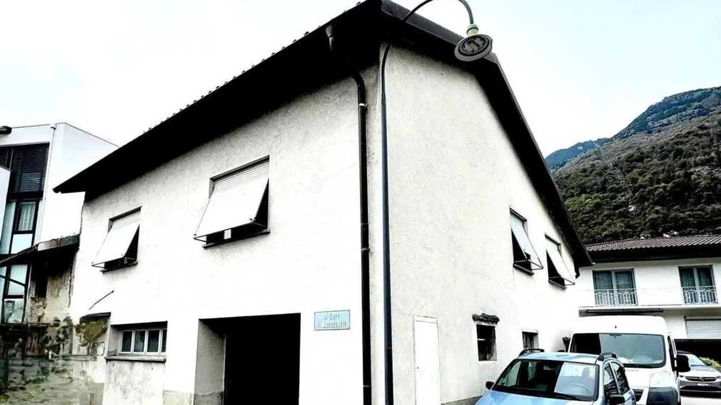 Maison troglodyte à louer - El Curt Di Marciunítt, 6513 Monte Carasso