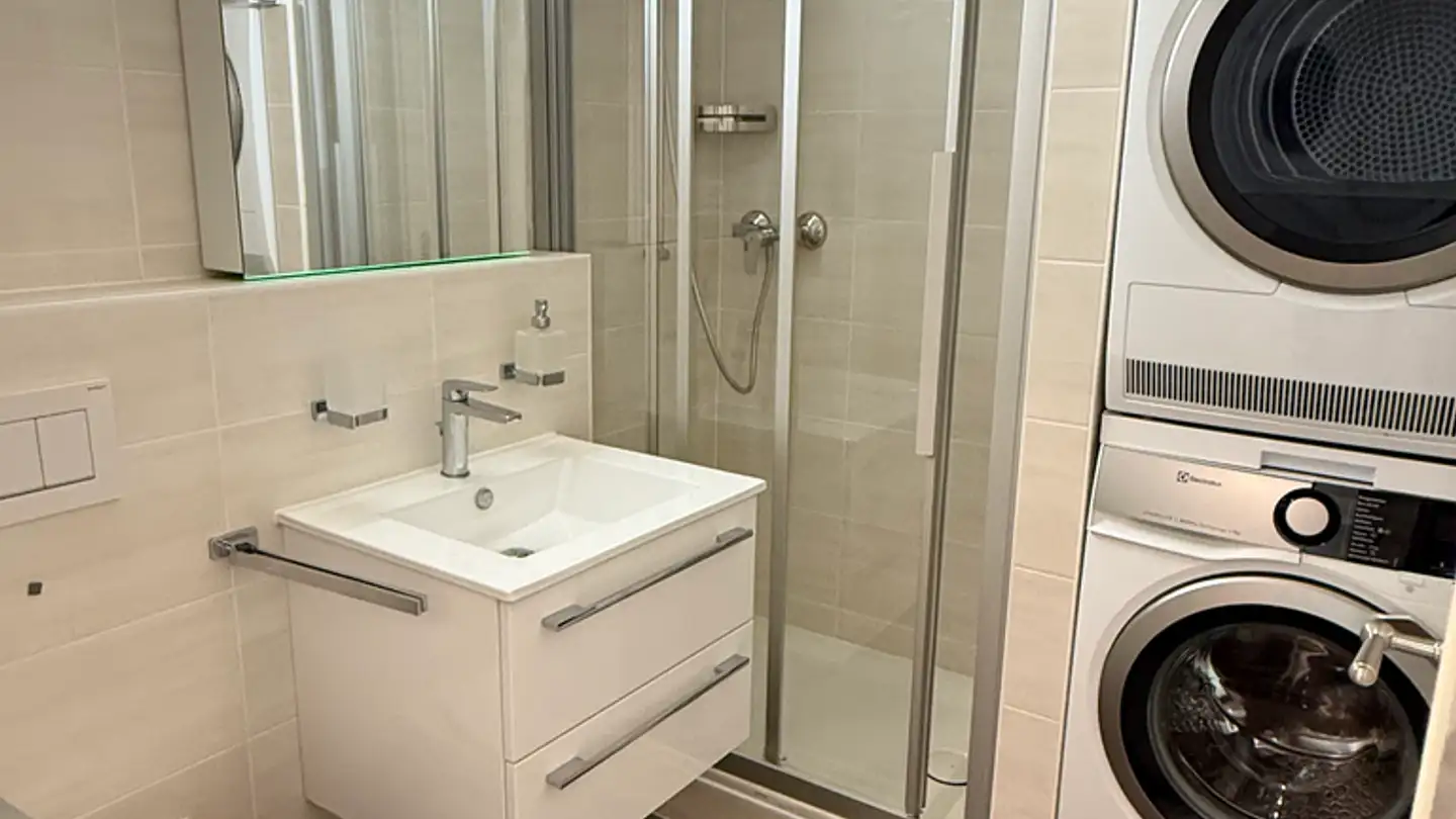 Furnished apartment for rent - Avenue De Chillon 78, 1820 Territet - Photo 4