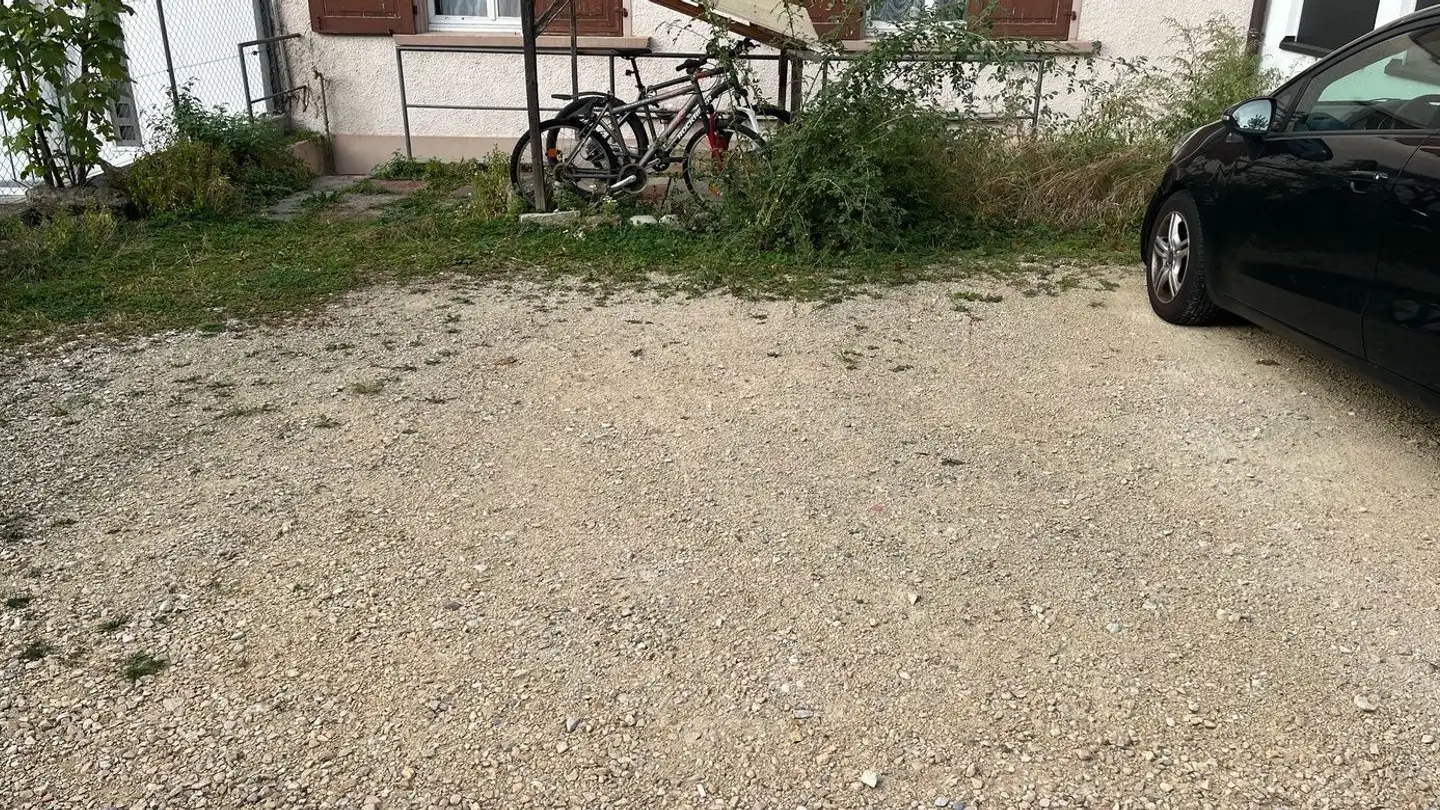 Parkplatz im Freien mieten - Hauptstrasse 132, 4415 Lausen - Foto 2
