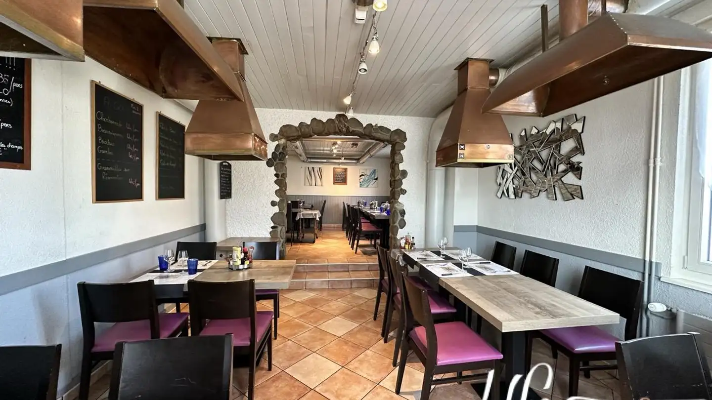 Restaurant for rent - 1236 Cartigny