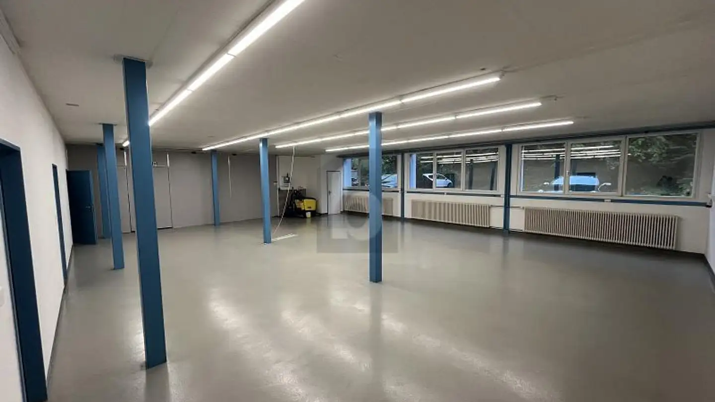 Office space for rent - 8816 Hirzel - Photo 2