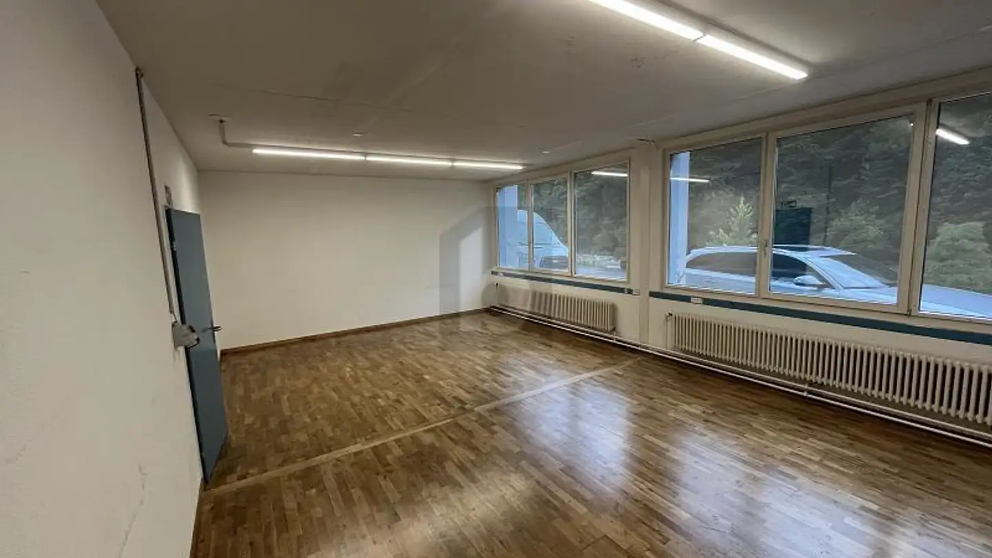 Office space for rent - 8816 Hirzel - Photo 3