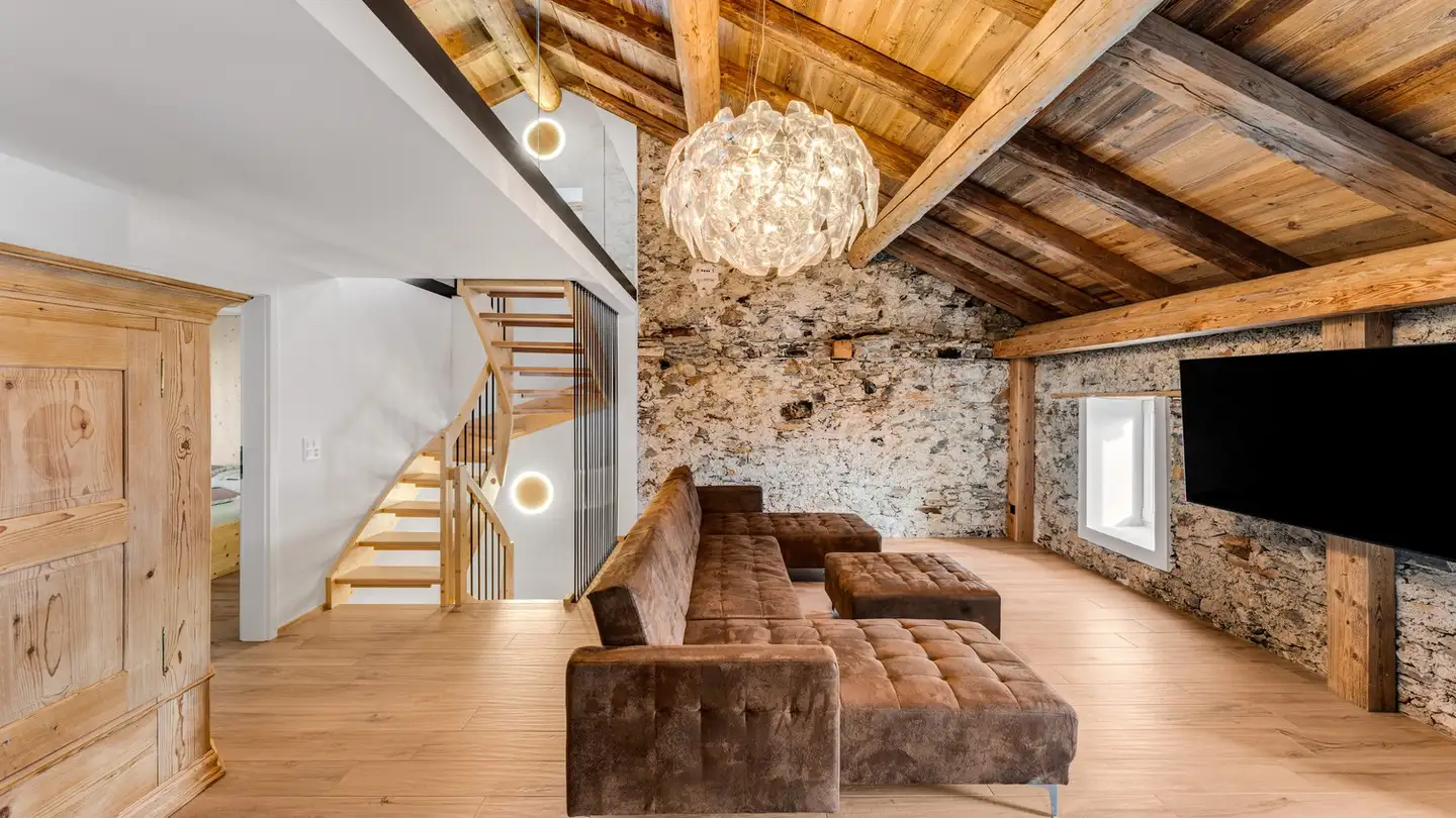 Appartement à louer - Voia Principala 40, 7083 Lantsch/Lenz