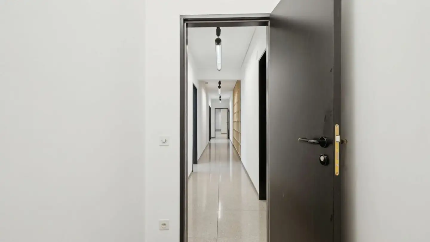 Spazio ufficio in affitto - Corso San Gottardo 25, 6830 Chiasso - Foto 2