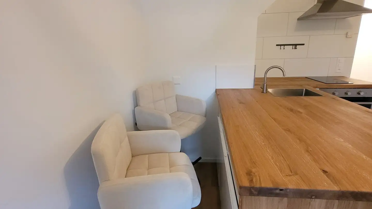 Apartment for rent - Edikerstrasse 3a, 8340 Hinwil - Photo 4