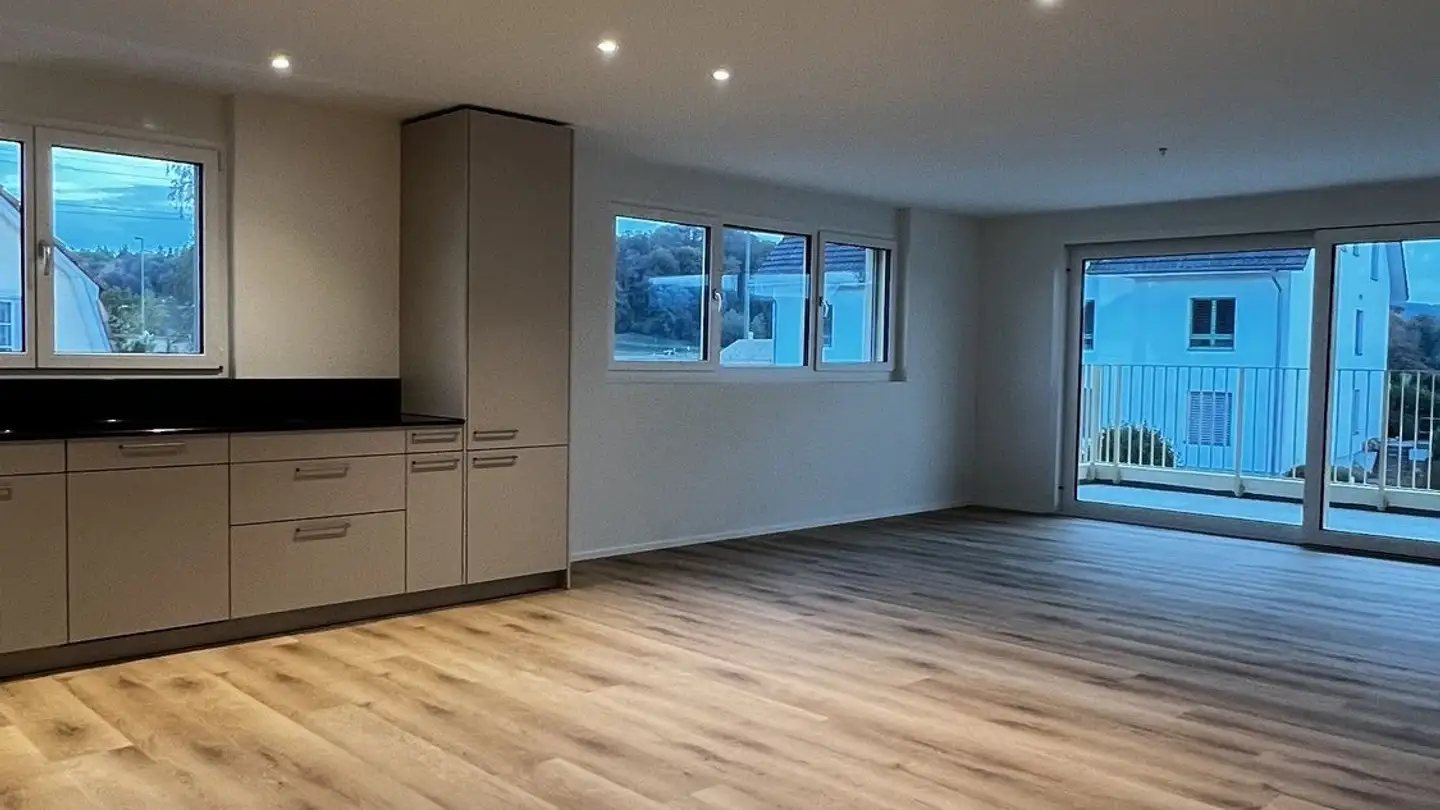 Appartement à louer - Rheinsfelderstrasse 14, 8192 Zweidlen